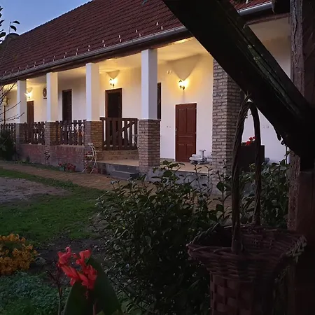 Etno Kuca Stara Frajla * Backi Petrovac